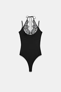 BODY HALTER AVEC DENTELLE COMBINÉE