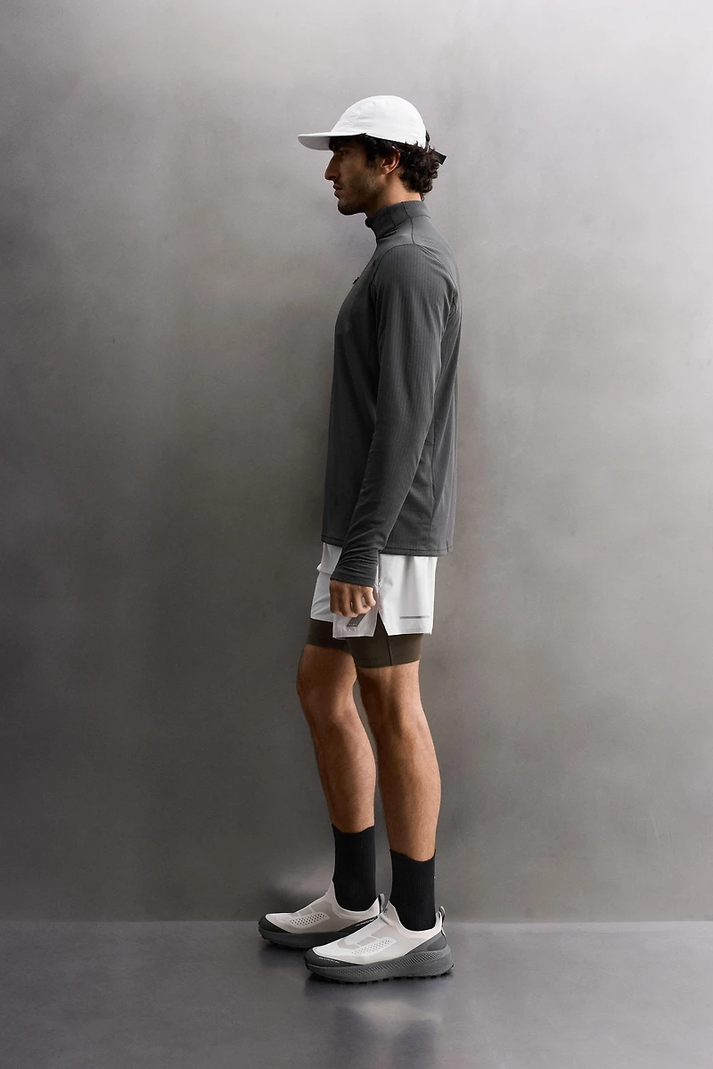 TECHNICAL QUARTER-ZIP SHIRT