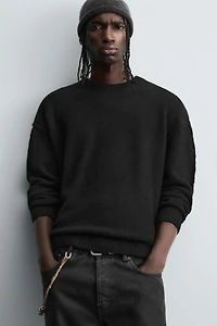 PULL TEXTURÉ COUTURES EFFET INVERSÉ