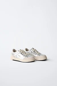 METALLIC SNEAKERS