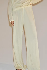 FLOWY STRAIGHT LEG PANTS