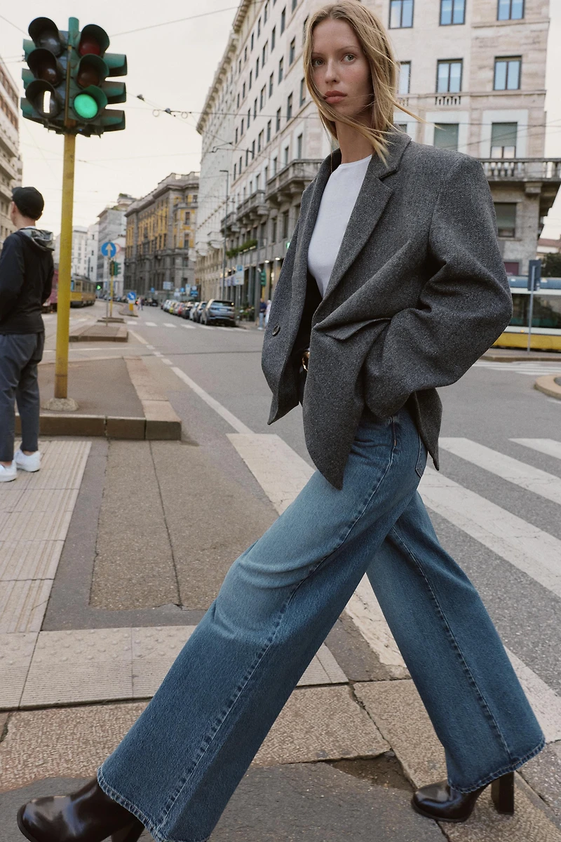 OVERSIZED DOUBLE BREASTED BLAZER