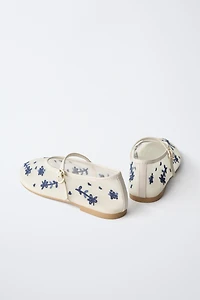 EMBROIDERED BALLET FLATS