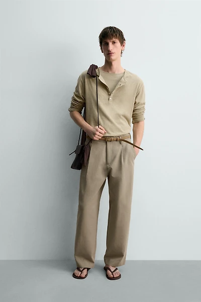 PLEATED STRAIGHT FIT PANTS