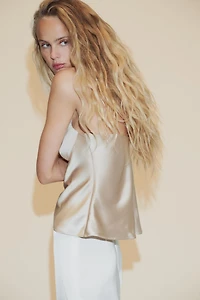 SATIN EFFECT SWEETHEART NECKLINE TOP