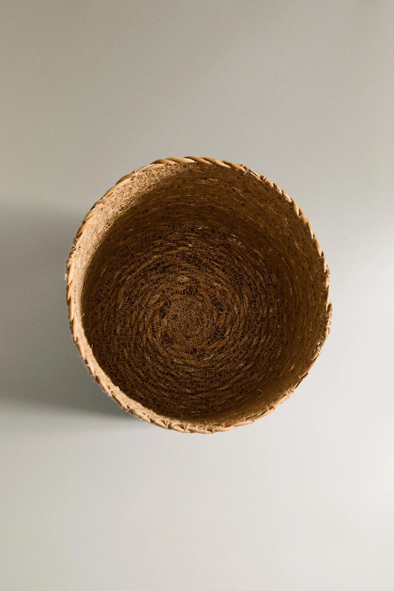 CORBEILLE TRESSÉE