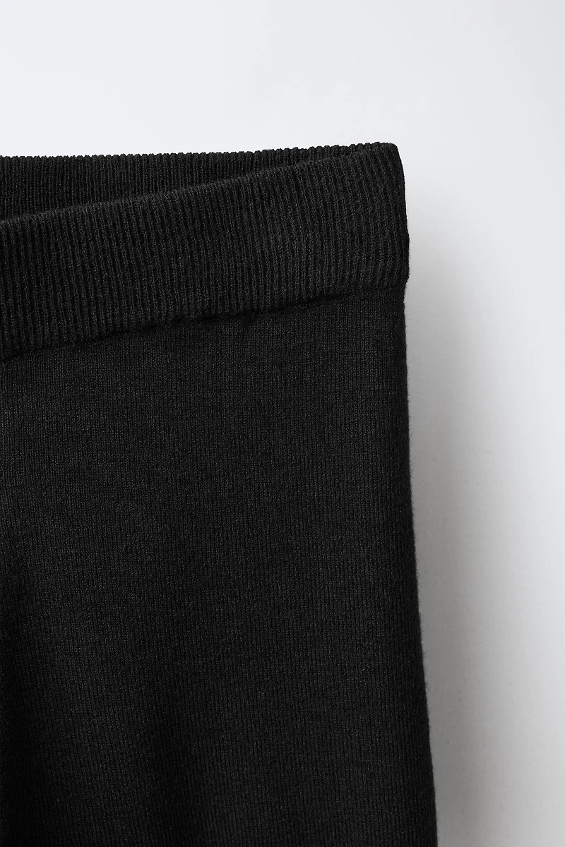 FLARED KNIT LEGGINGS