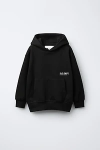 BASIC HOODIE SWEATSHIRT