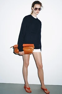 LEATHER FLAP CLUTCH