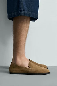 LEATHER LOAFERS