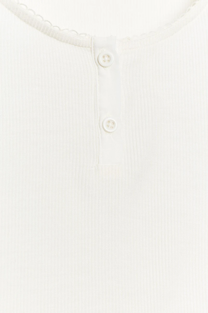 HENLEY NECK T-SHIRT