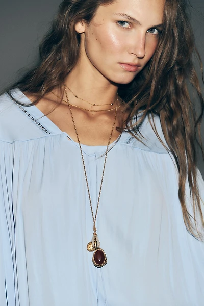 LOT DE 2 COLLIERS PIERRES
