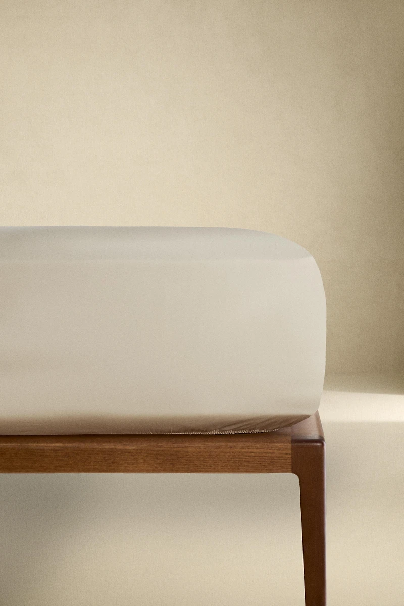 PERCALE FITTED SHEET | 15.7" THICK (200 THREAD COUNT)