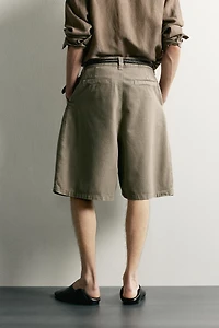 Wide-Leg Pleated Bermuda Shorts