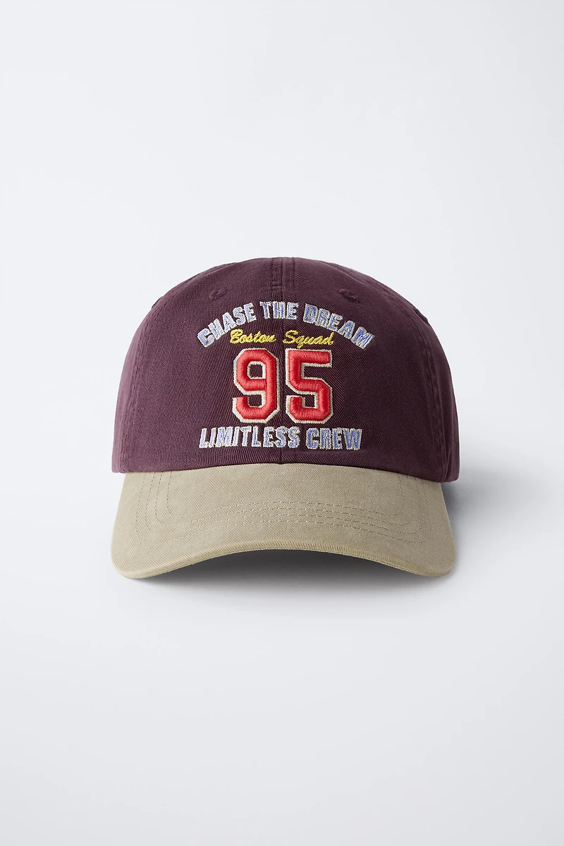 CASQUETTE EFFET DÉLAVÉ INSCRIPTION BRODÉE