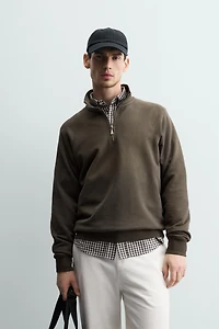 SWEAT DÉLAVÉ COL ZIPPÉ