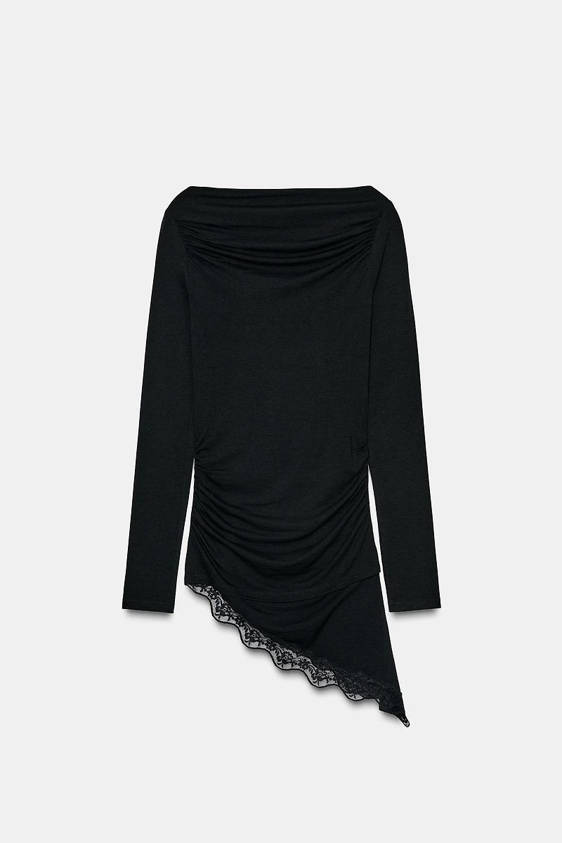 ASYMMETRIC HEM LACE T-SHIRT