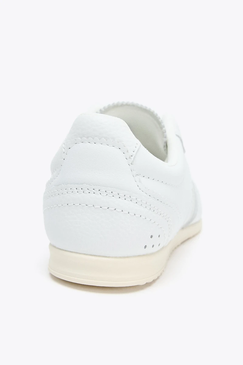 CHAUSSURES DE SPORT EN CUIR