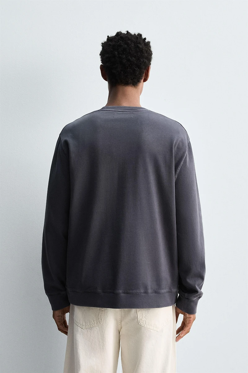 SWEAT DOUX COL ROND DÉLAVÉ