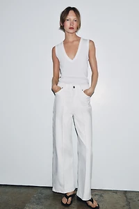 T-SHIRT EN COTON COL V