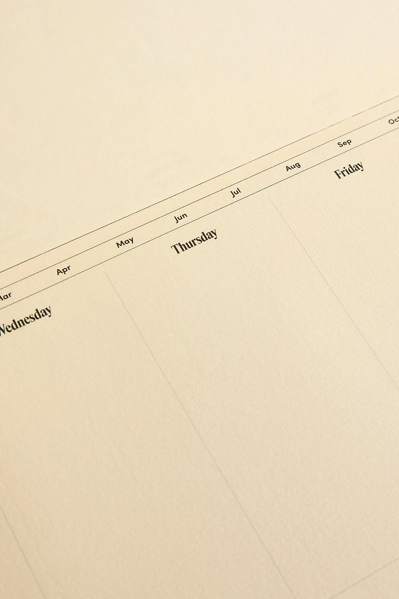 WEEKLY PLANNER WITH GOLD RIMS