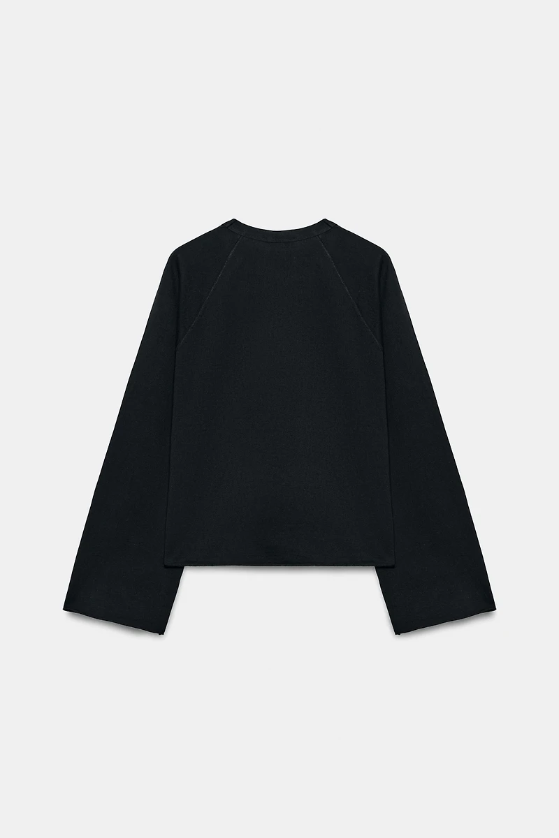 LONG SLEEVE RAGLAN T-SHIRT