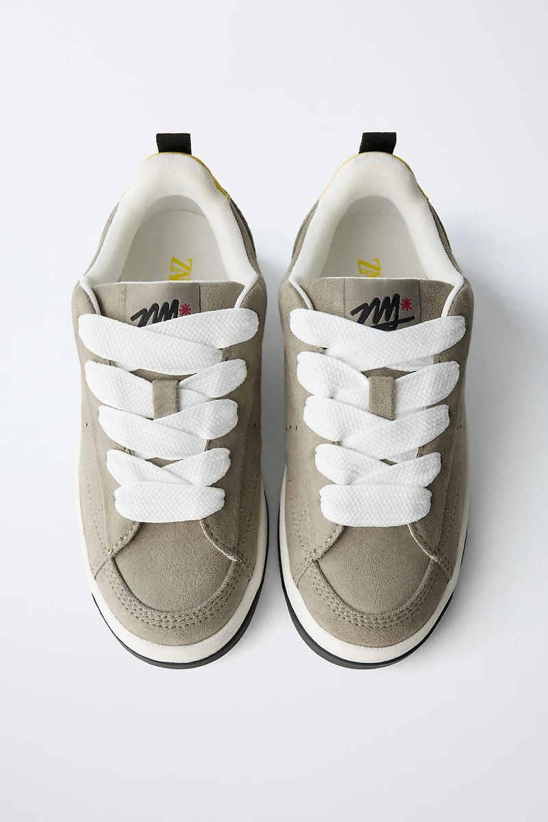 SKATER SNEAKERS