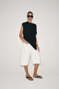 ASYMMETRIC KNIT TOP