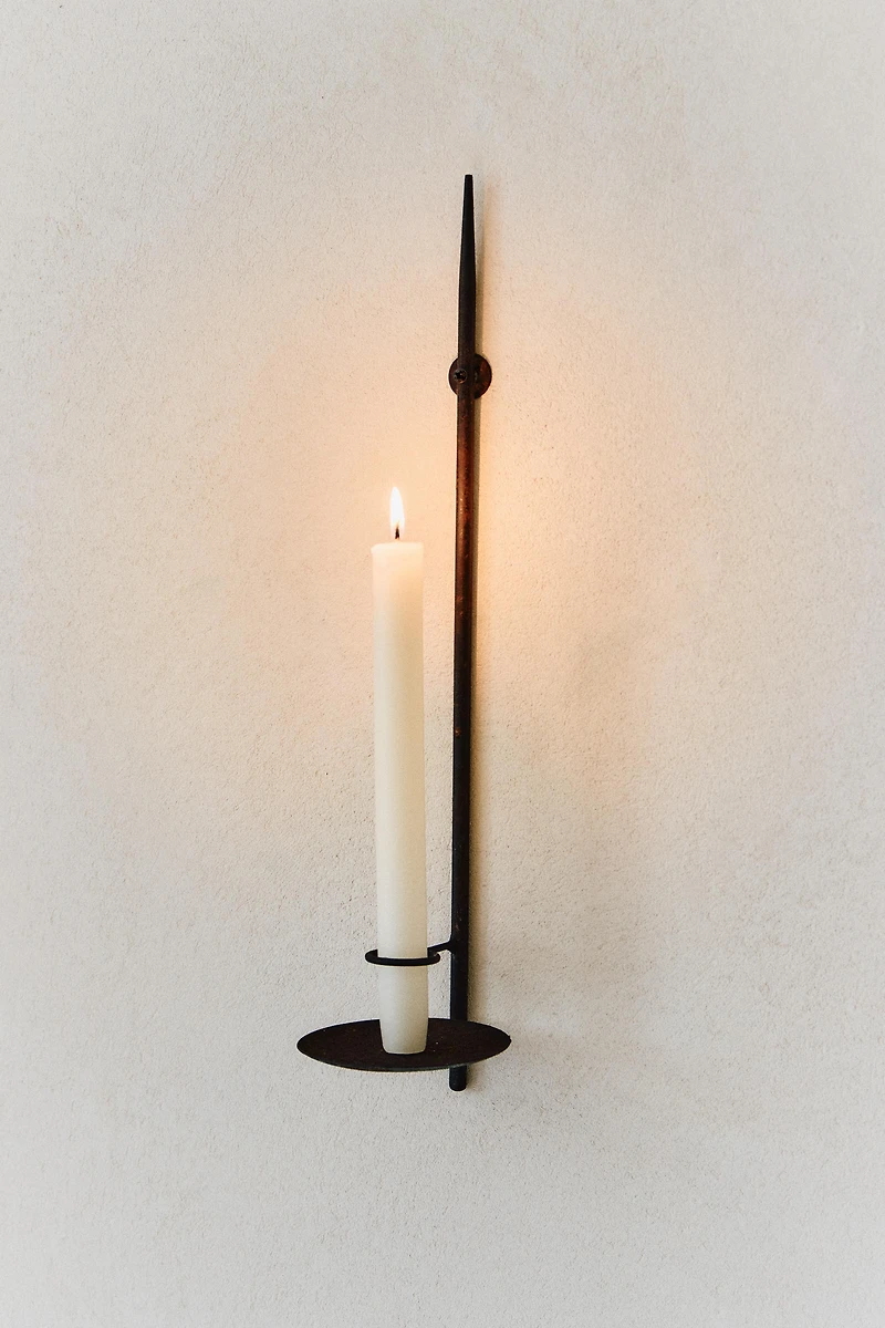 IRON WALL CANDLEHOLDER