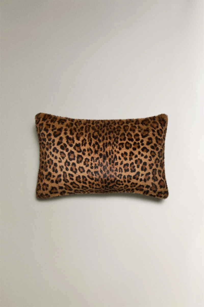 ANIMAL PRINT THROW PILLOW COVER