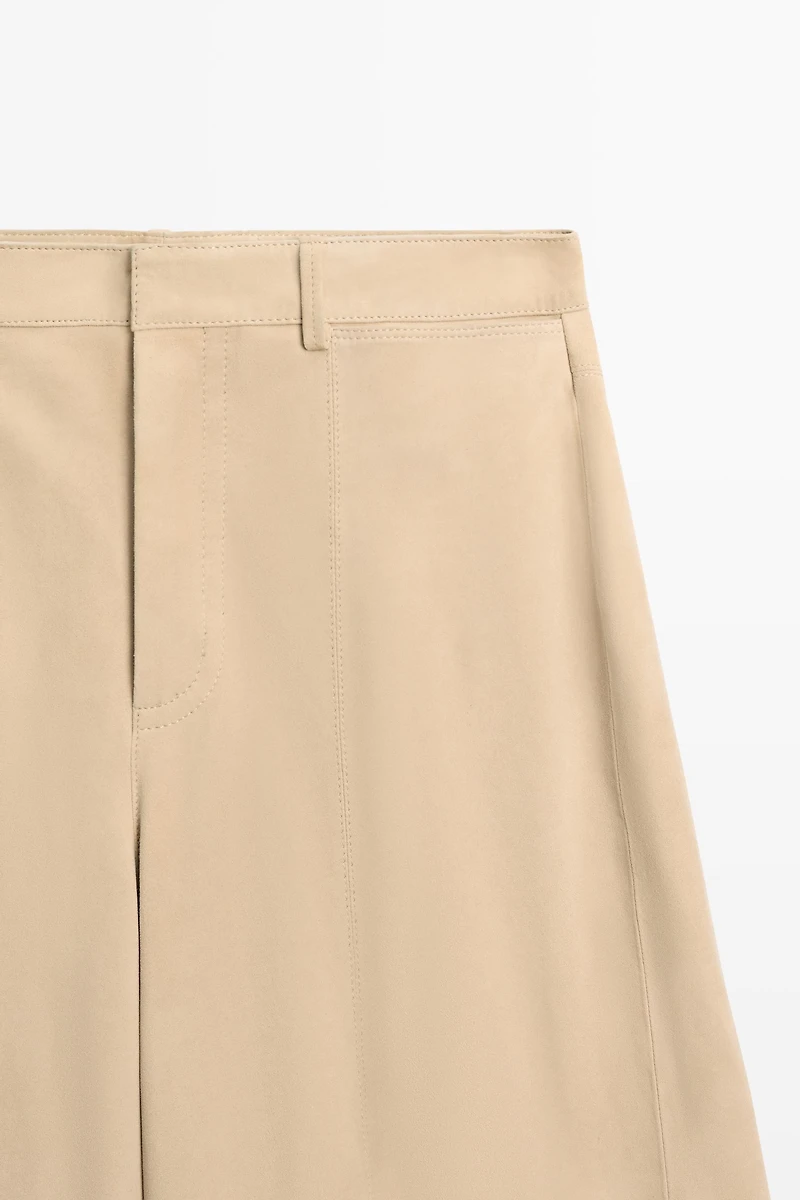 Long suede leather Bermuda shorts