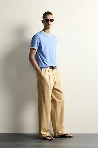 CONTRAST V-NECK RIBBED T-SHIRT