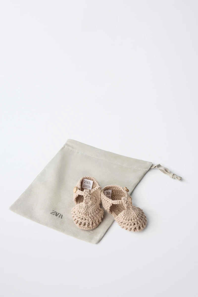 CHAUSSONS EN MAILLE