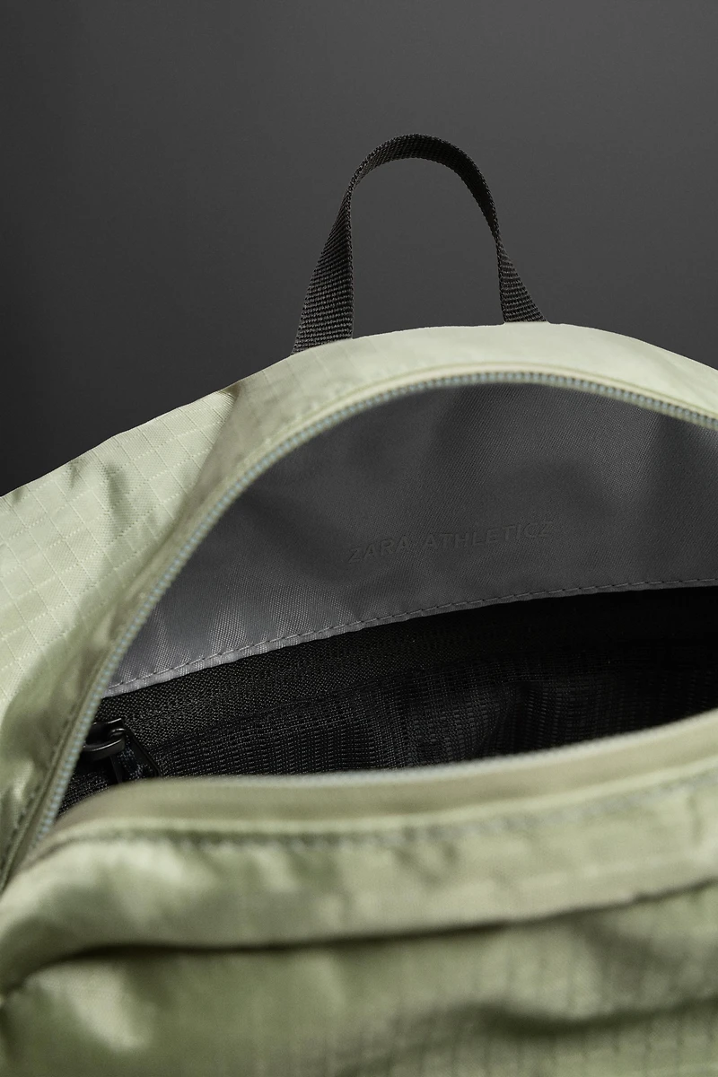 SAC À DOS SPORT AVEC POCHES MULTIPLES