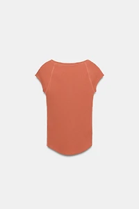 T-SHIRT À BOUTONS EN LIN