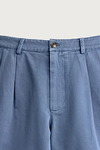 PLEATED REGULAR FIT BERMUDA SHORTS