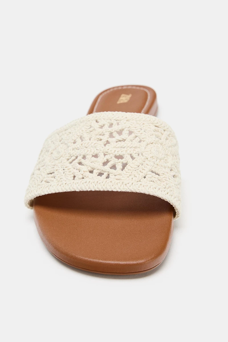 CROCHET FLAT SANDALS