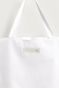 SUIT CARRIER