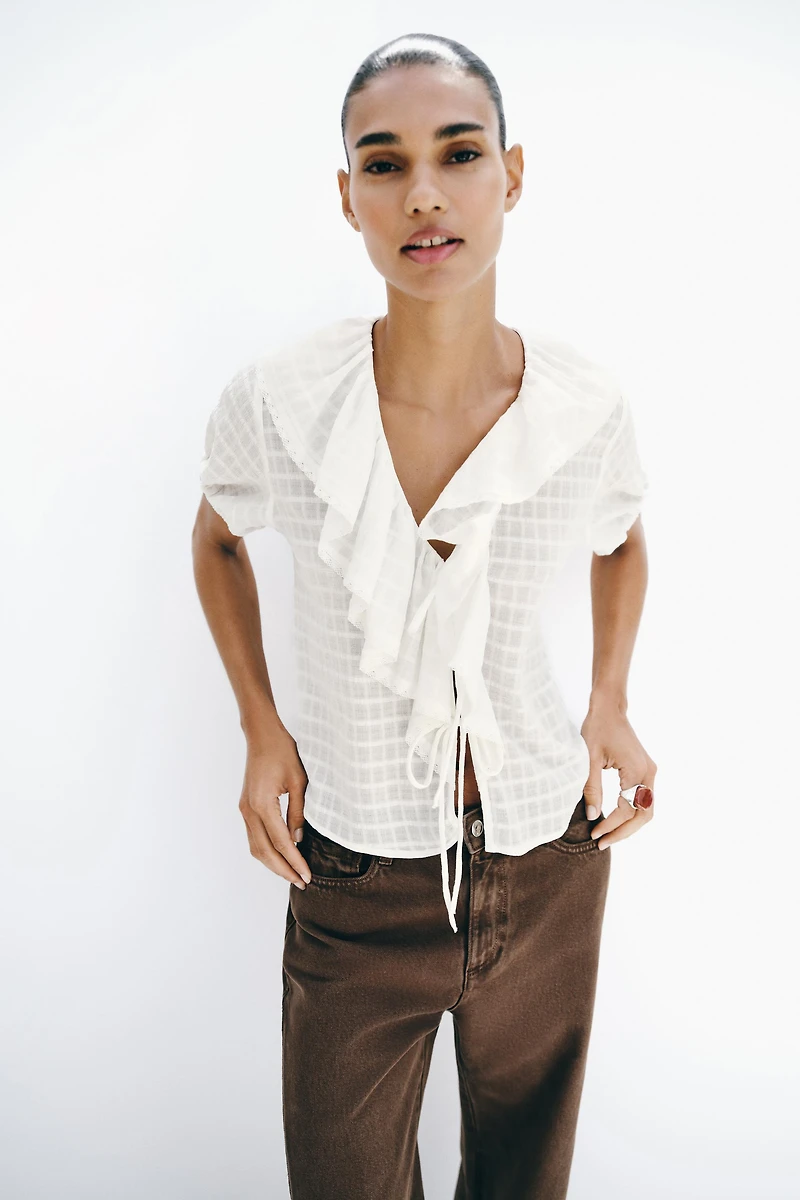 RUFFLED TIE BLOUSE
