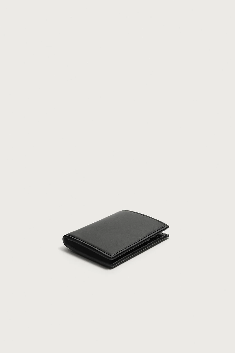 SMOOTH VERTICAL WALLET