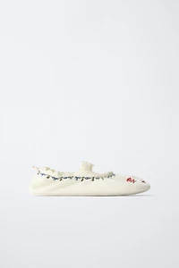 EMBROIDERED SLIPPERS