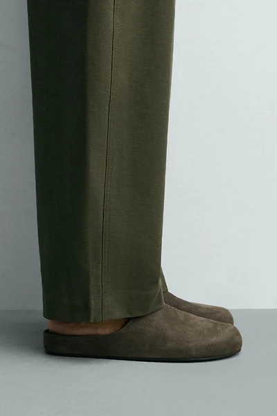SABOTS EN CUIR