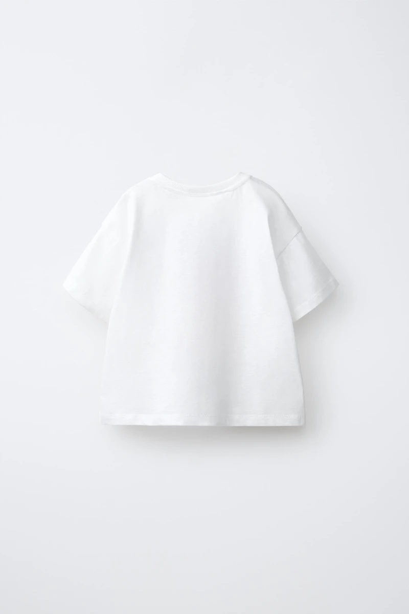 HELLO KITTY AND FRIENDS © SANRIO T-SHIRT