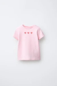 RIBBED CUT-OUT HEARTS T-SHIRT
