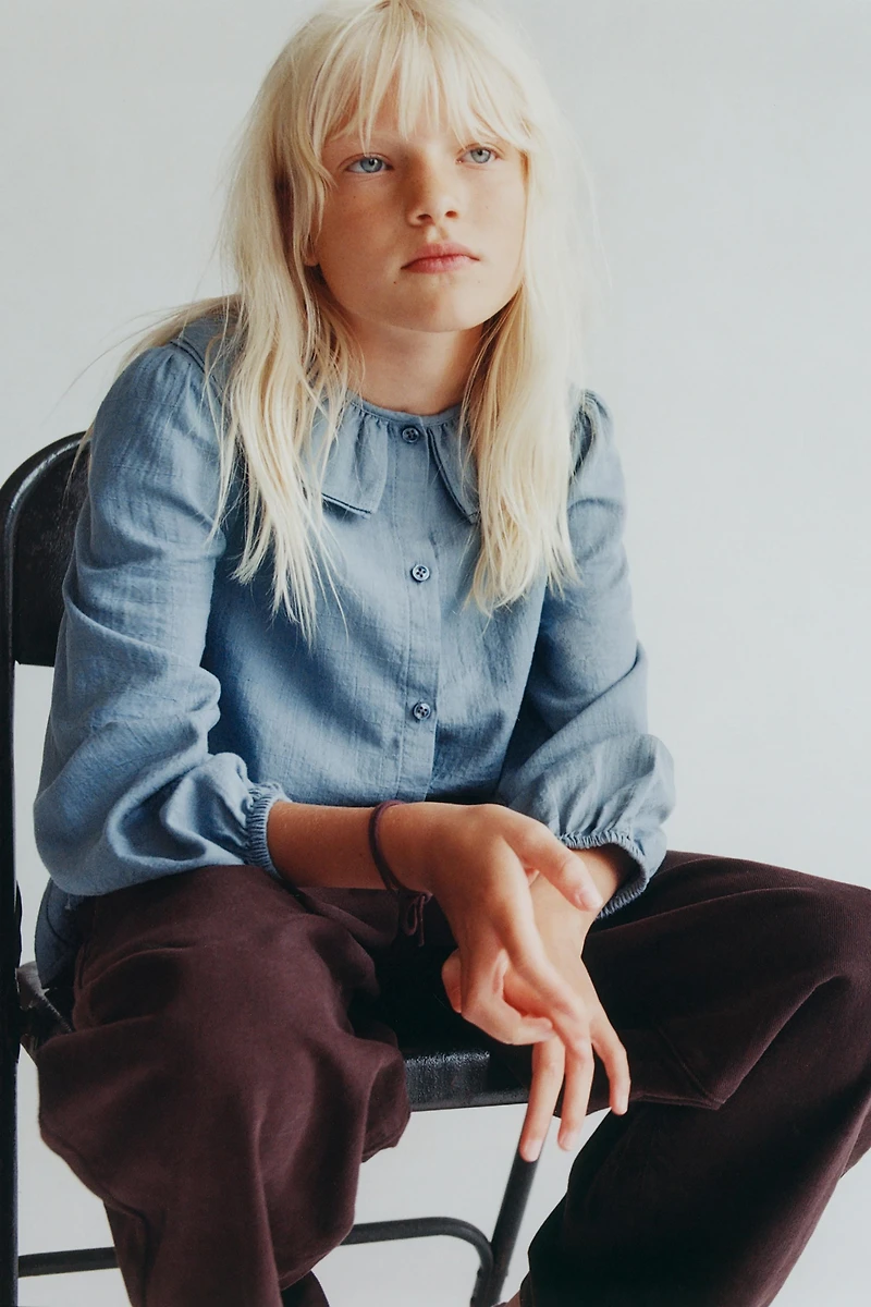 TEXTURED PETER PAN COLLAR SHIRT