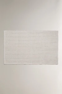 TEXTURED BATH MAT