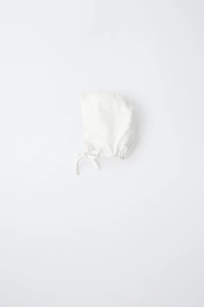 LINEN AND COTTON LACE BONNET