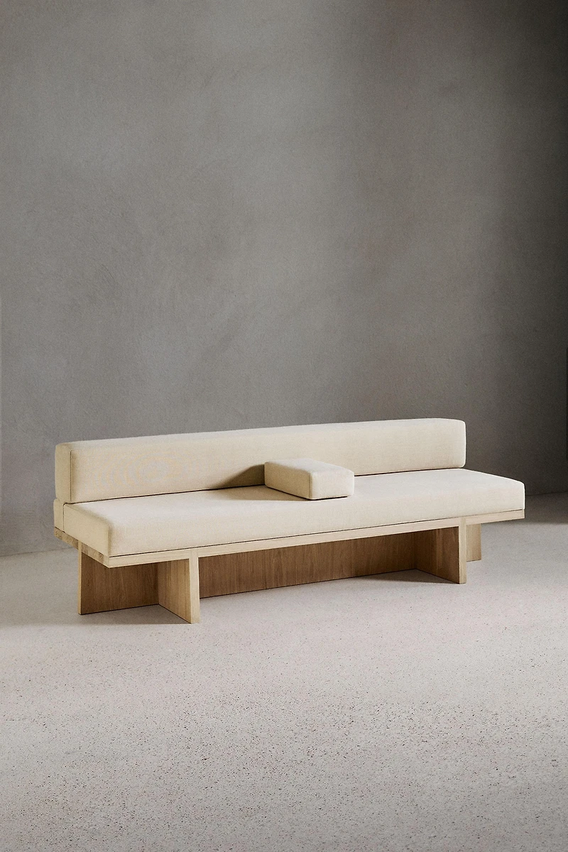 DAYBED 01