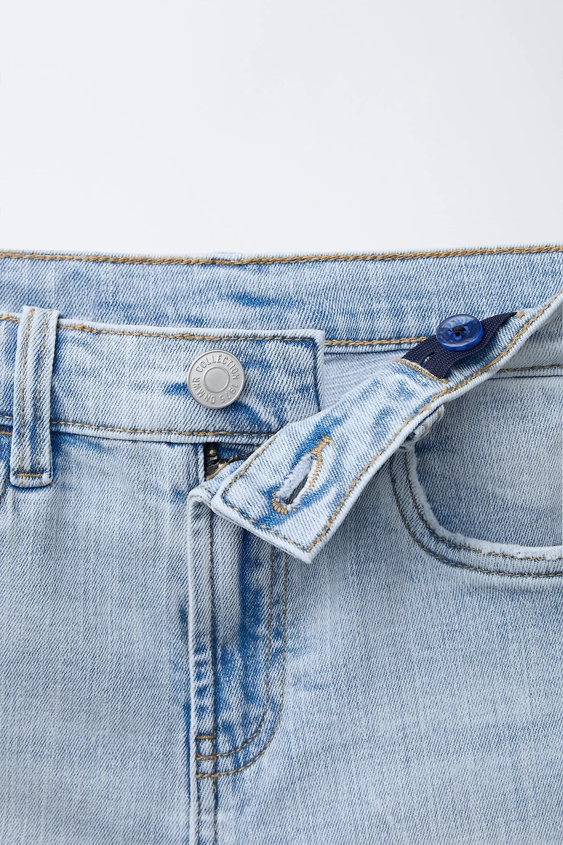 BERMUDA EN DENIM STRAIGHT