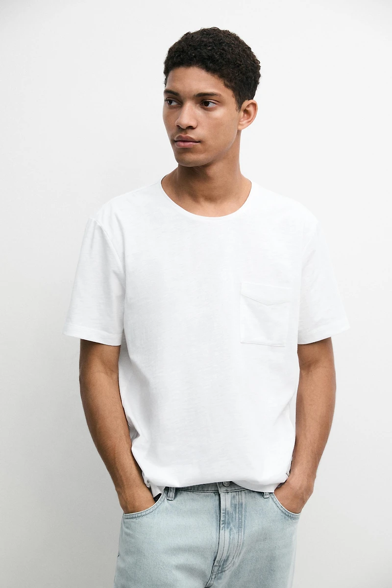 T-shirt à manches courtes avec poche fantaisie